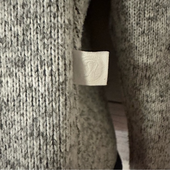 Lululemon It’s Fleecing Cold Zip Up Sweater. - Picture 8 of 10